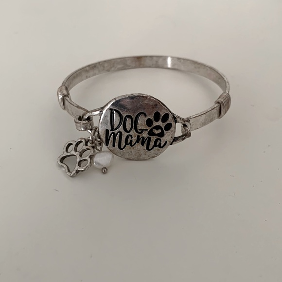 Silver Dog mom mama bracelet - Picture 1 of 2